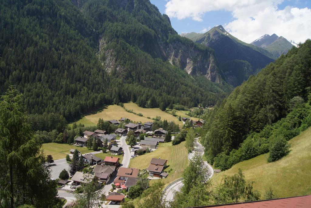 Alpin Panoramahotel Laerchenhof Heiligenblut Room photo